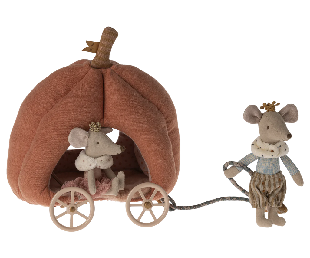 Pumpkin Carriage by Maileg