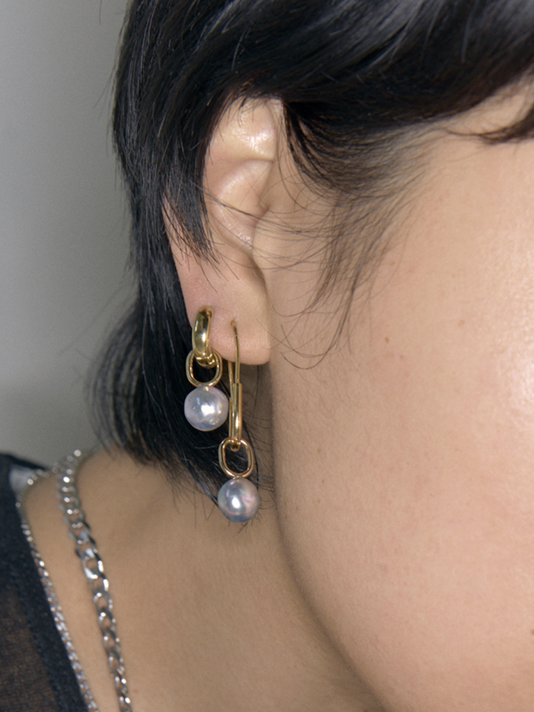 Small Chance Earring (Gold) by Maria Black