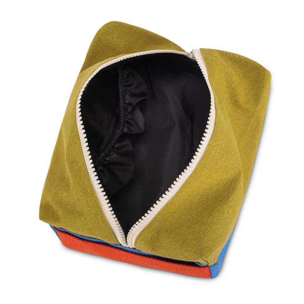 Traveller Bag (Cobalt Cactus) by Fluf