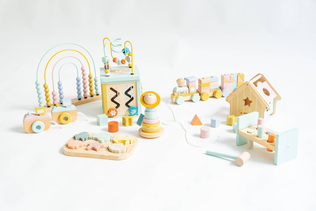 Wooden Stacking Toy by Saro / Kalencom
