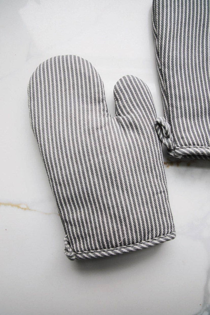 Simple Stripe Oven Mitt by Fodory