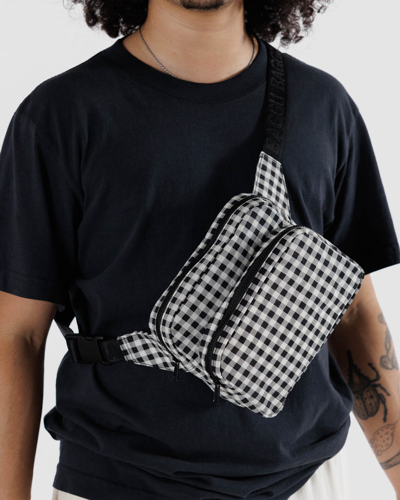 Fanny Pack (Black+White Gingham) by Baggu