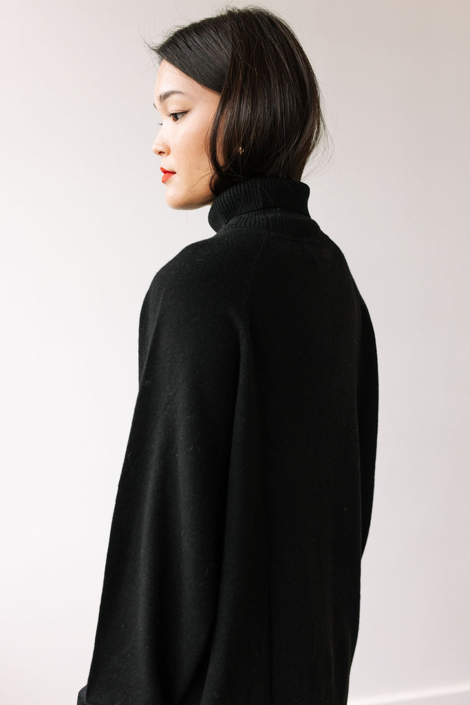 Merino Wool Sweater (Black) by ottod'Ame