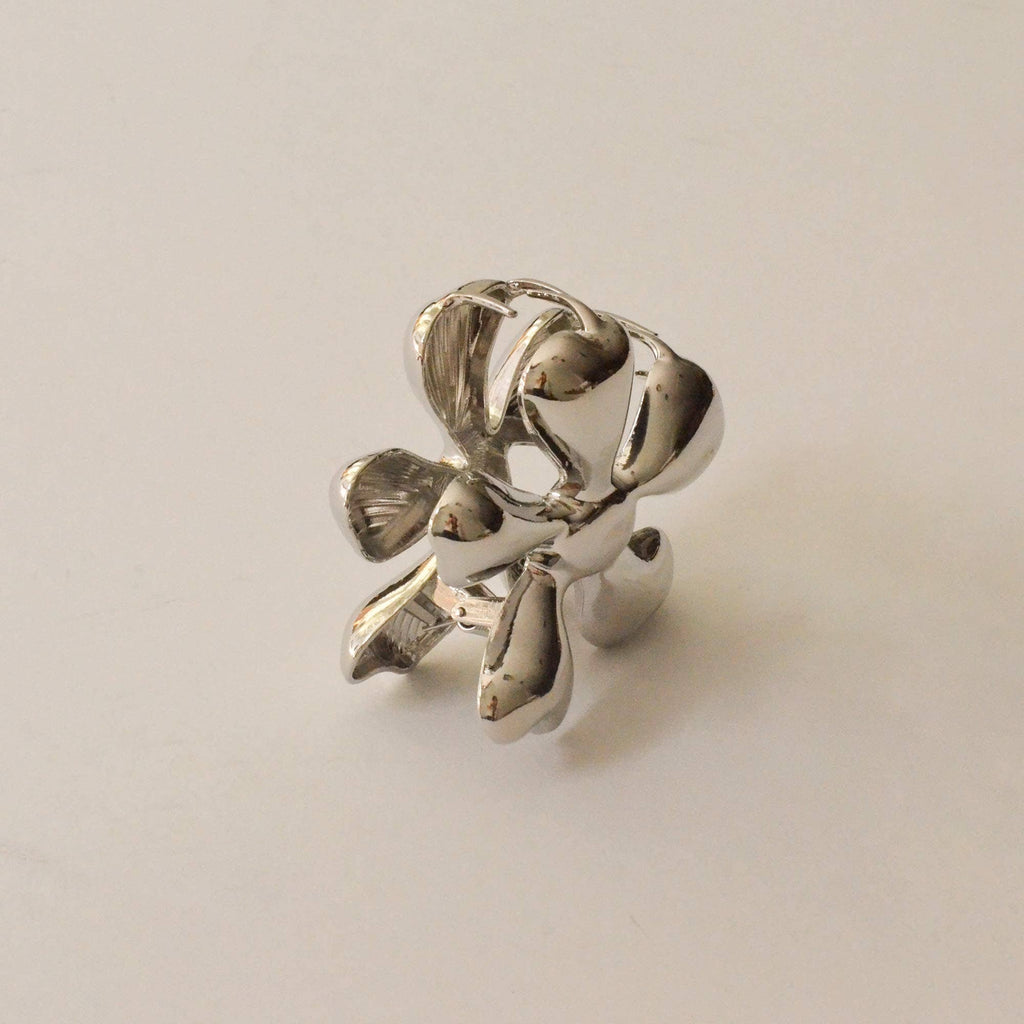 Flower Hair Claw (Silver) by nar'sha