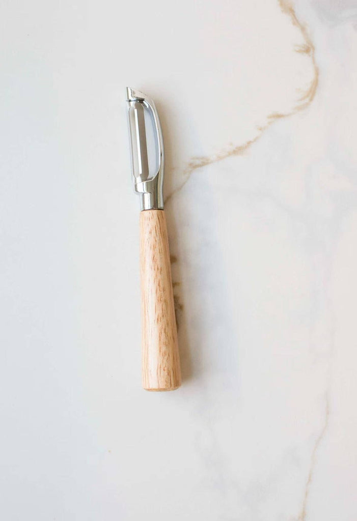 Wooden Handled Peeler by Fodory