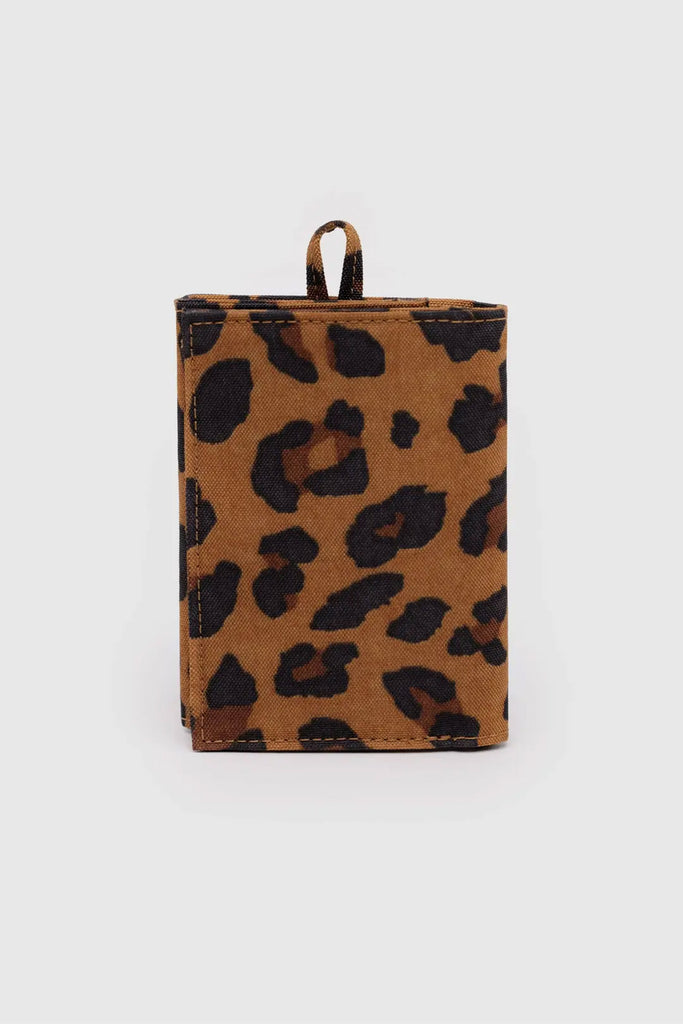 Snap Wallet (Leopard) by Baggu