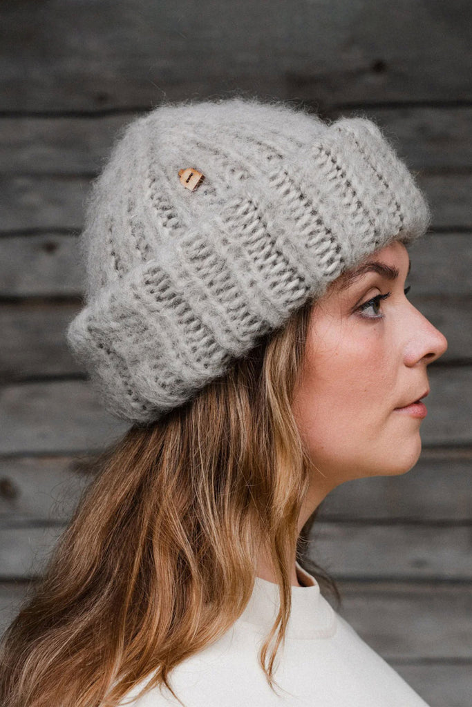 Kyrö Beanie (Light Grey) by MYSSY