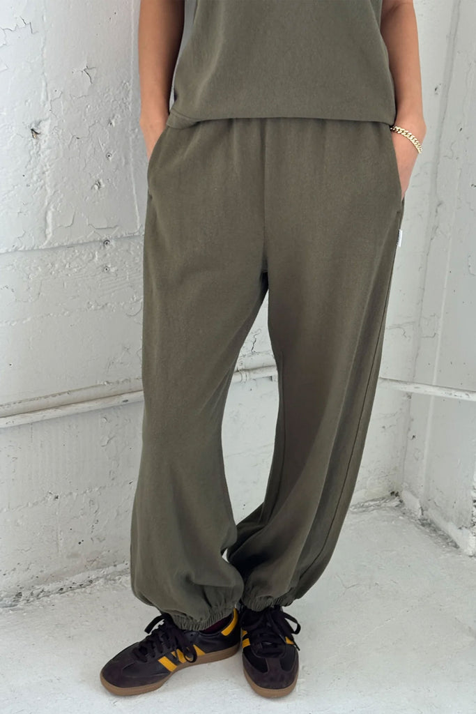Balloon Pants (Olive) by Le Bon Shoppe