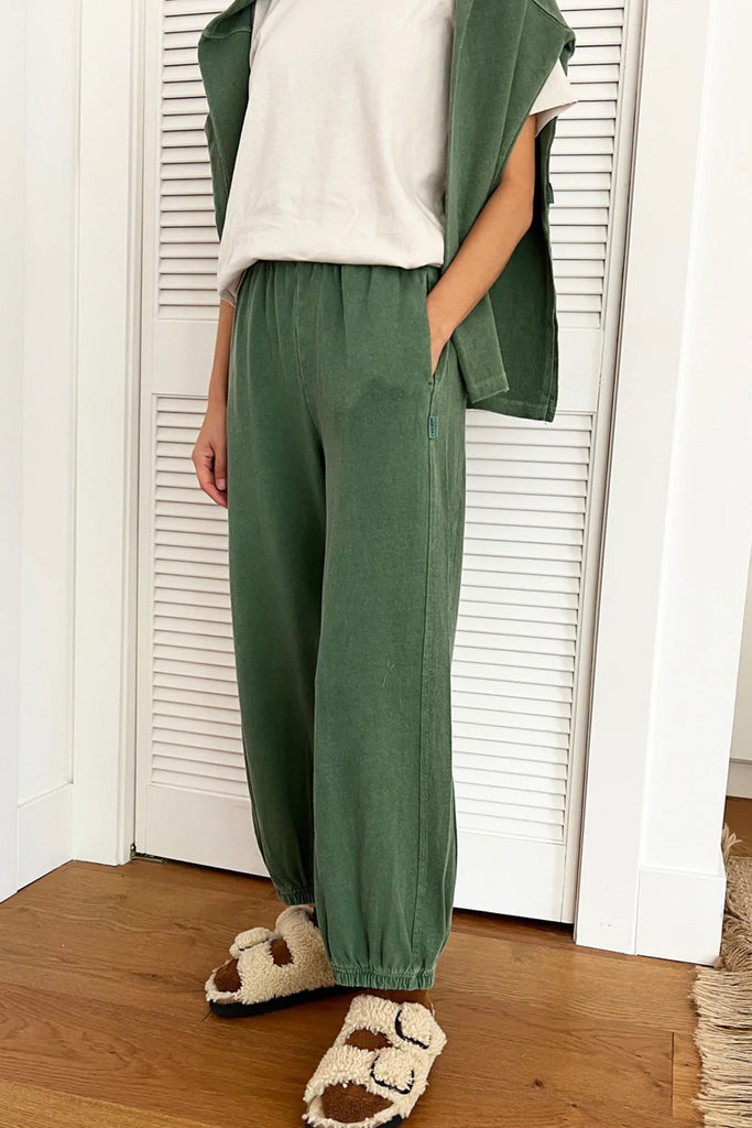 Balloon Pants (Basil) by Le Bon Shoppe